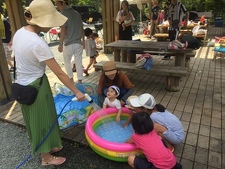 子供たちもプールで遊べました