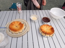 あじさいO井社長奥様による手作りチーズケーキの差し入れもあり、みんなで頂きました!